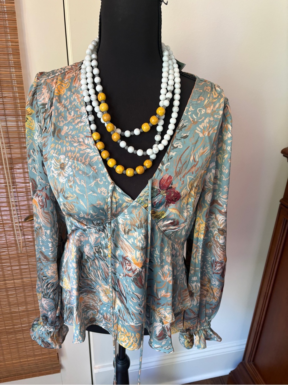 NWOT- Skies are Blue - Floral Print V-Neck Long Sleeve Peplum Top — Teal
